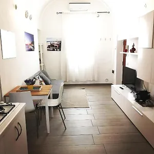 Appartamento White House, Bari